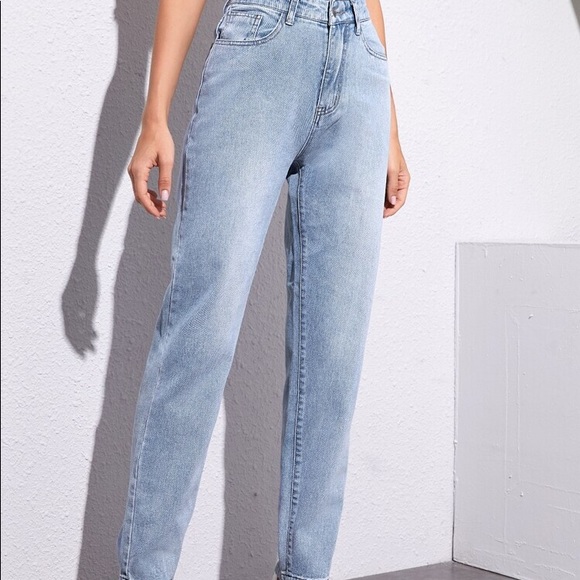 High Waist Light Wash Jeans - Picture 2 of 7